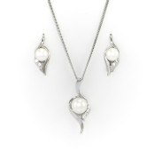 Stříbrná souprava s perlami