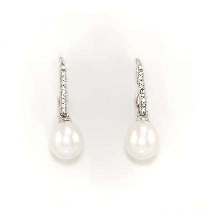 Stříbrné náušnice s pravou perlou