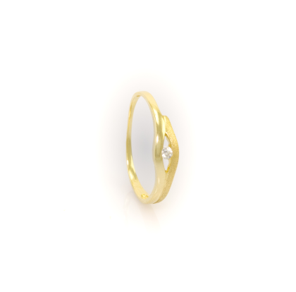 Zlatý prsten s bílými kameny vel. 58